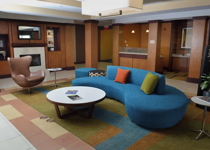 Fairfield & Hotel 3*